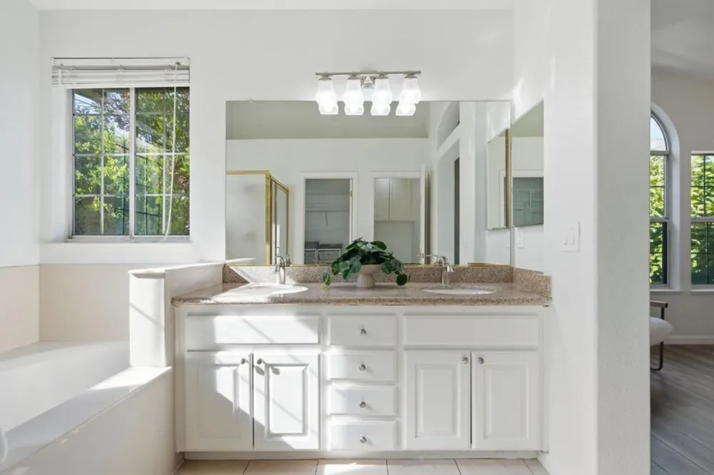 1171 La Rochelle Terrace #G Sunnyvale, CA 94089
