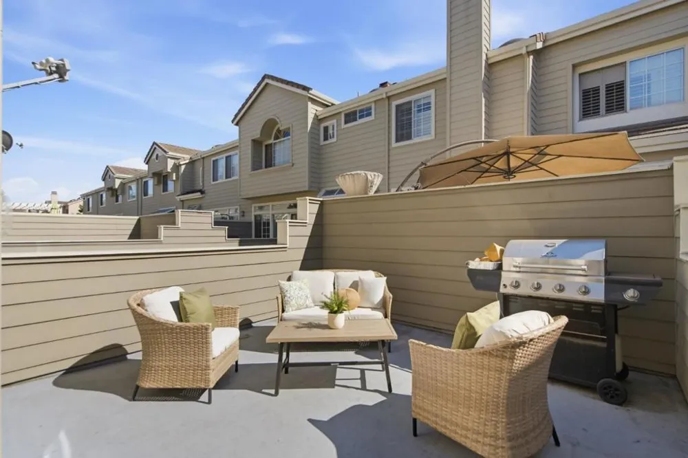 1171 La Rochelle Terrace #G Sunnyvale, CA 94089