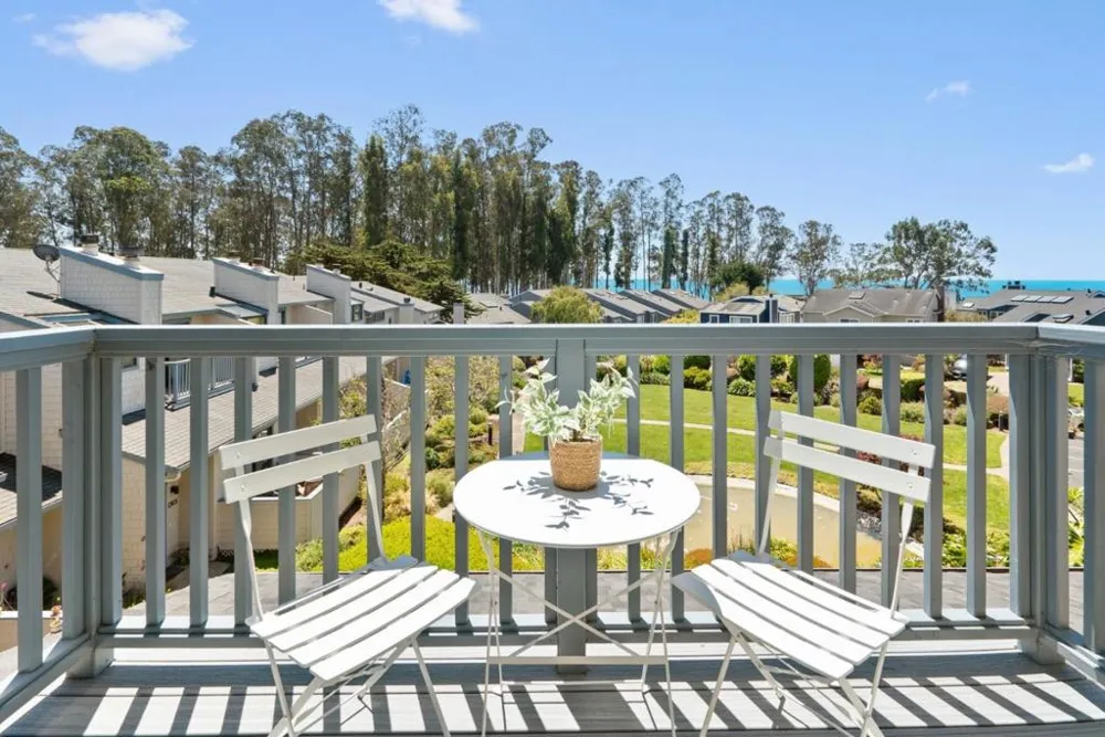 1125 Via Tornasol Aptos, CA 95003