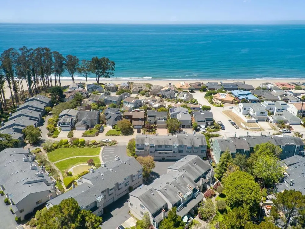 1125 Via Tornasol Aptos, CA 95003