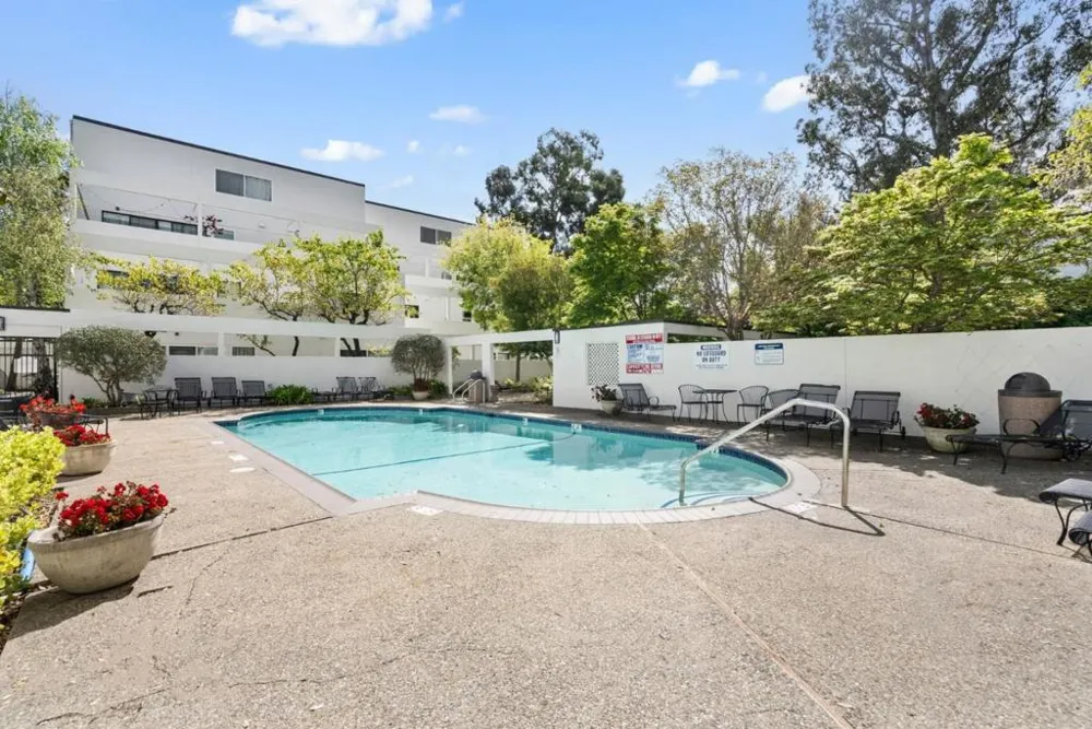 1919 Alameda De Las Pulgas #130 San Mateo, CA 94403