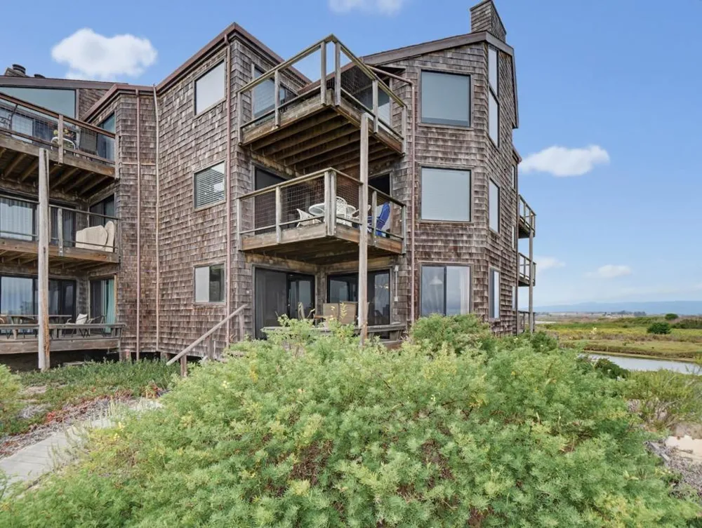 76 Pelican Watsonville, CA 95076