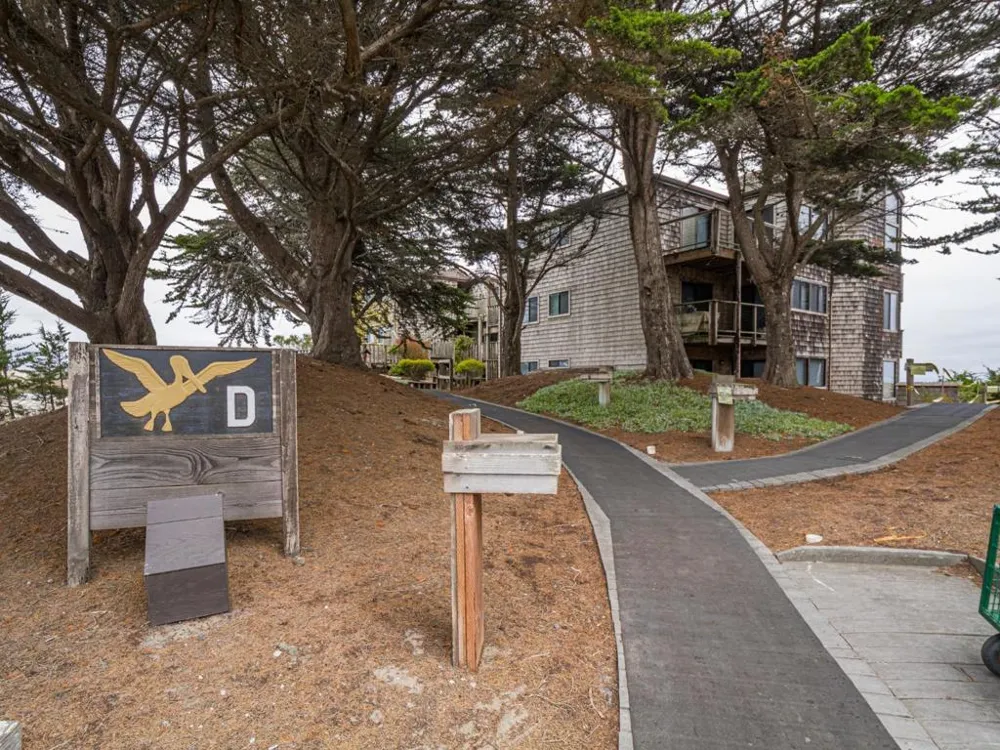 76 Pelican Watsonville, CA 95076