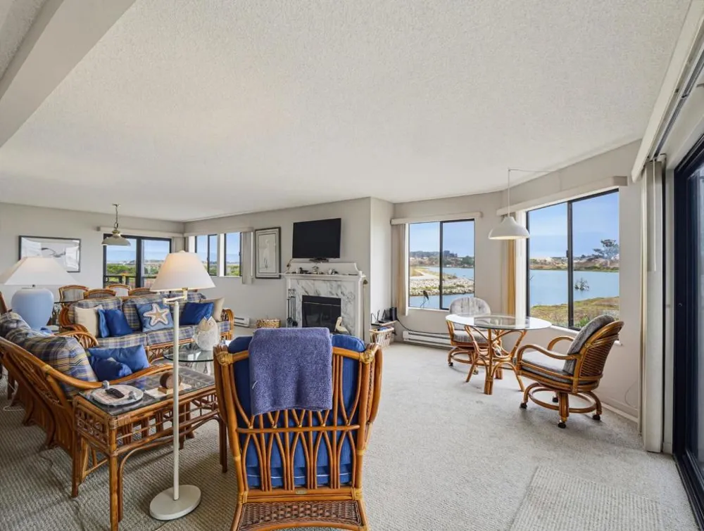 76 Pelican Watsonville, CA 95076