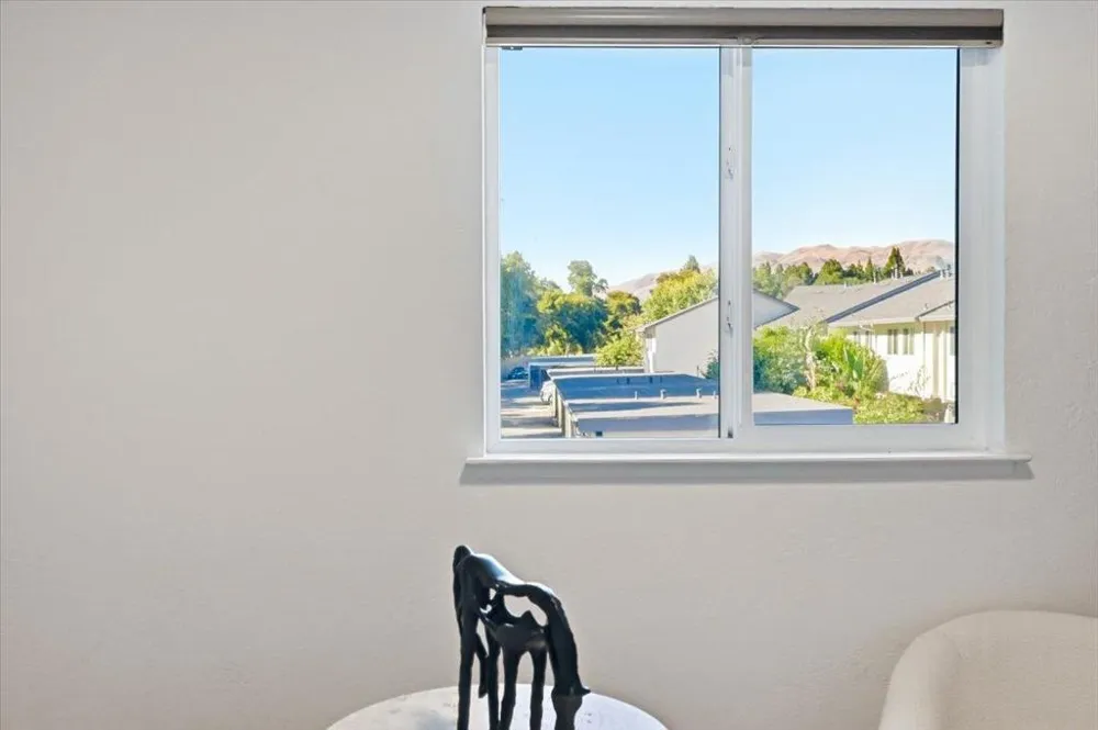 2175 Meadowgate Way San Jose, CA 95132