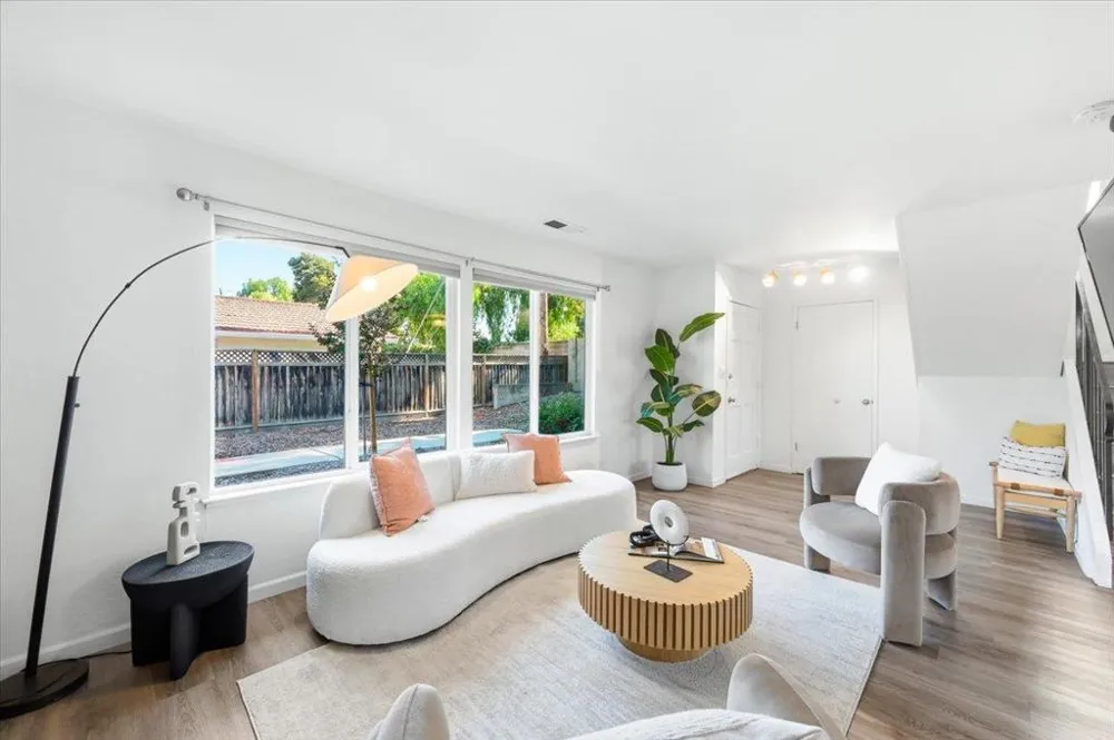 2175 Meadowgate Way San Jose, CA 95132