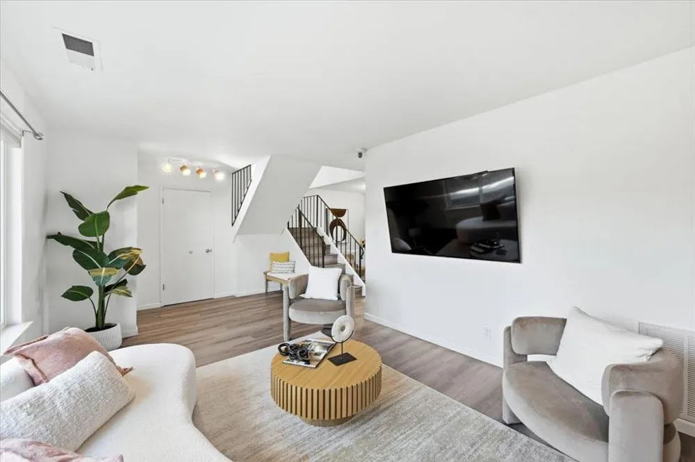 2175 Meadowgate Way San Jose, CA 95132