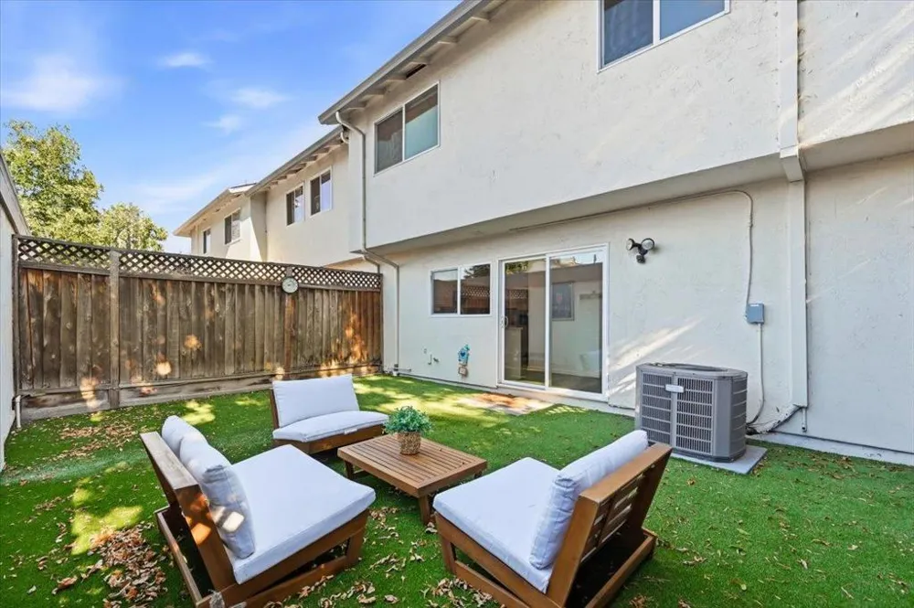 2175 Meadowgate Way San Jose, CA 95132