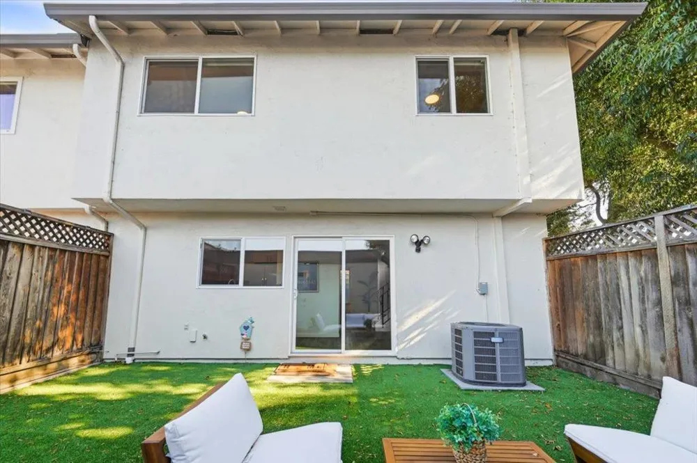 2175 Meadowgate Way San Jose, CA 95132