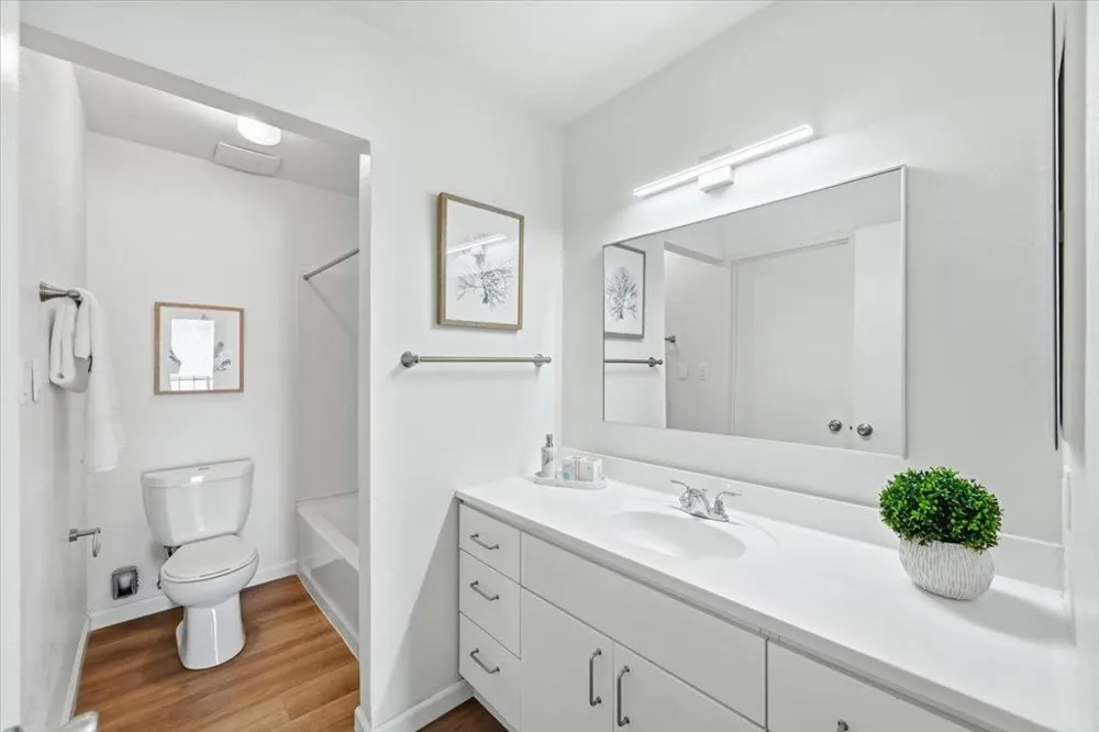 2175 Meadowgate Way San Jose, CA 95132
