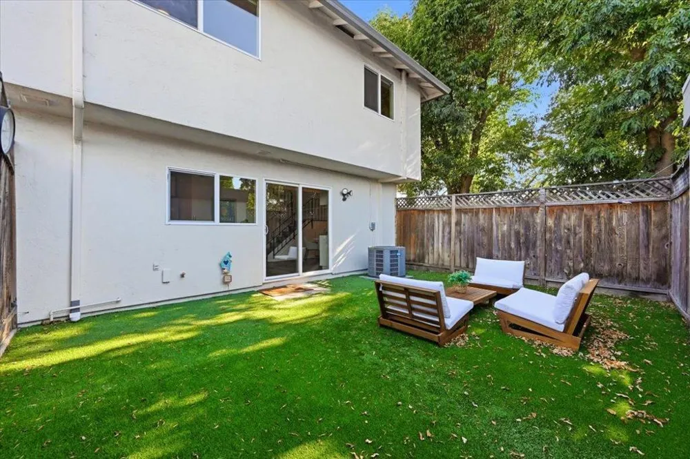 2175 Meadowgate Way San Jose, CA 95132