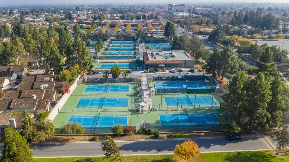 22963 Longdown Road Cupertino, CA 95014