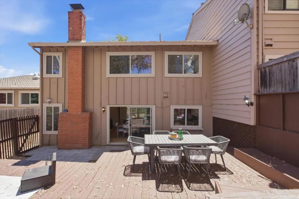 22963 Longdown Road Cupertino, CA 95014