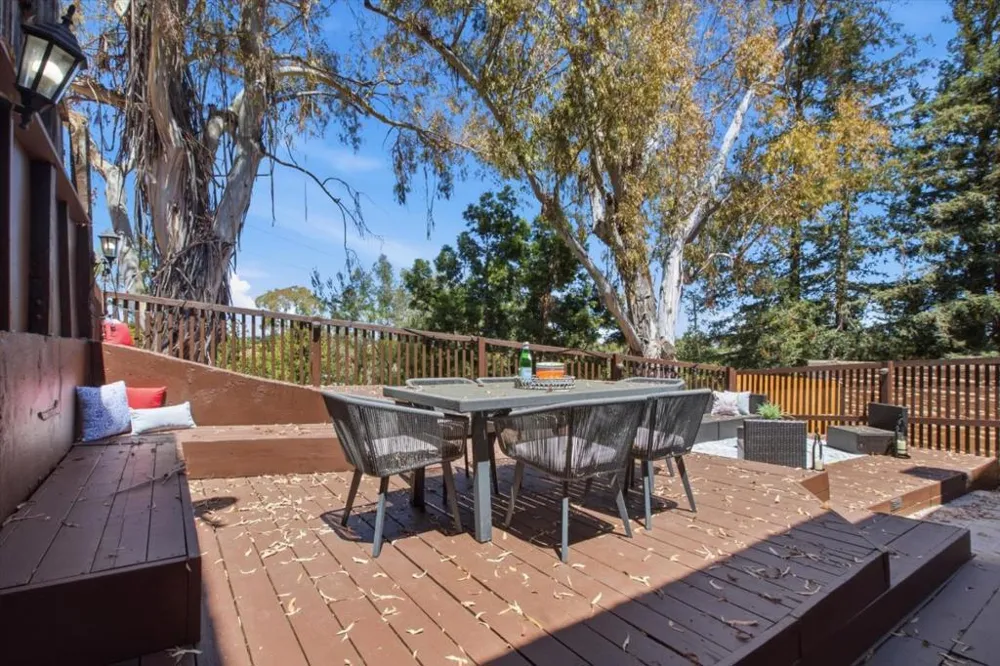 22963 Longdown Road Cupertino, CA 95014