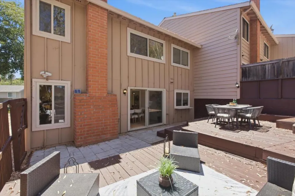 22963 Longdown Road Cupertino, CA 95014