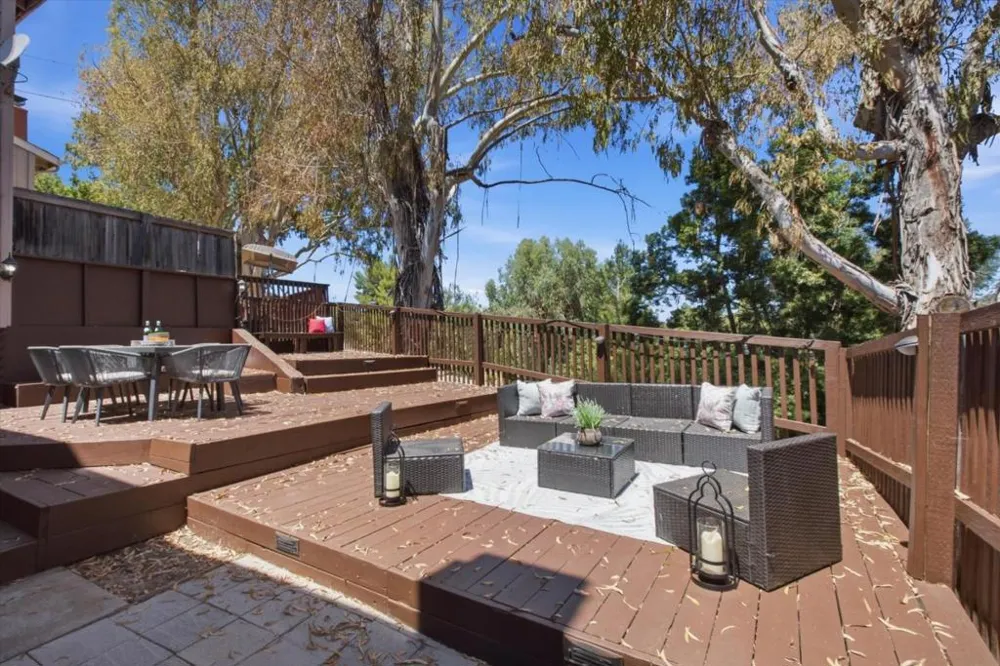 22963 Longdown Road Cupertino, CA 95014