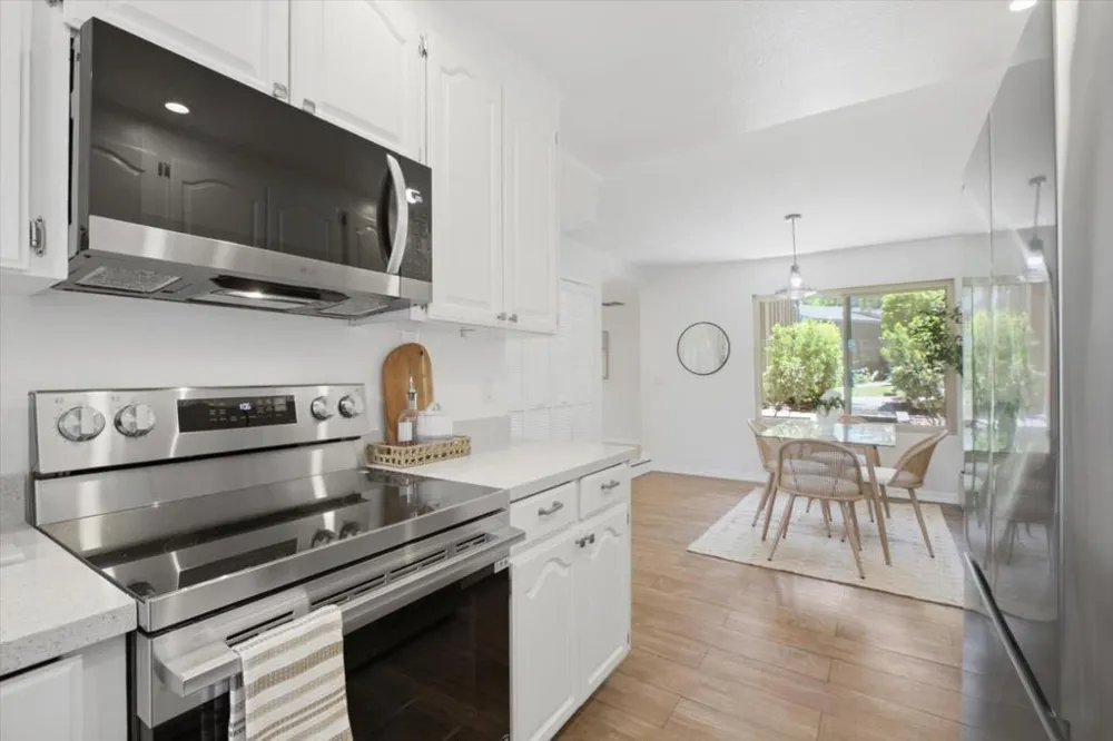22963 Longdown Road Cupertino, CA 95014