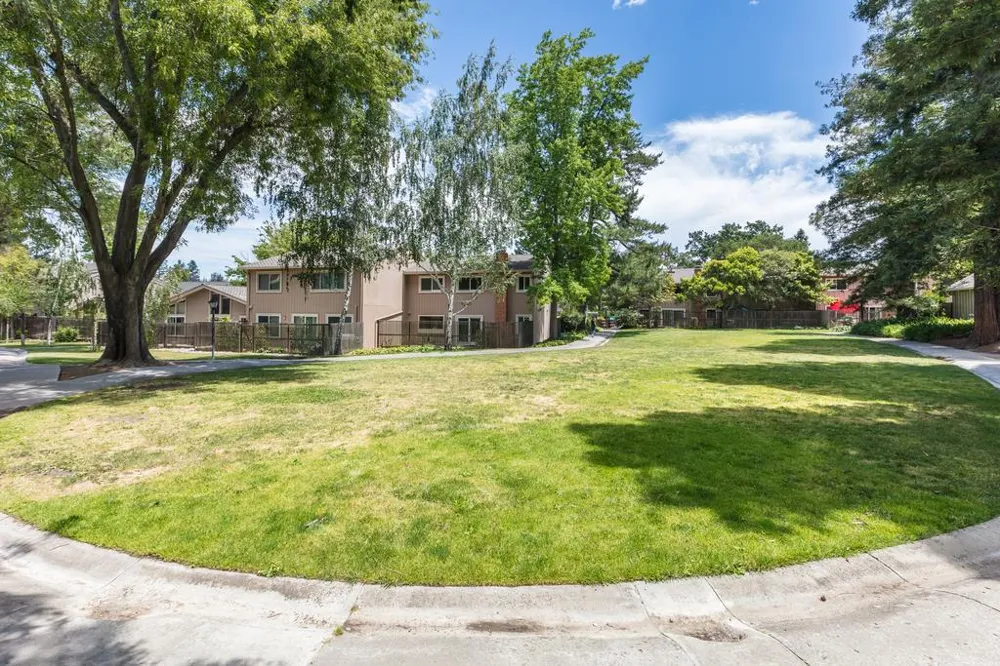 22963 Longdown Road Cupertino, CA 95014