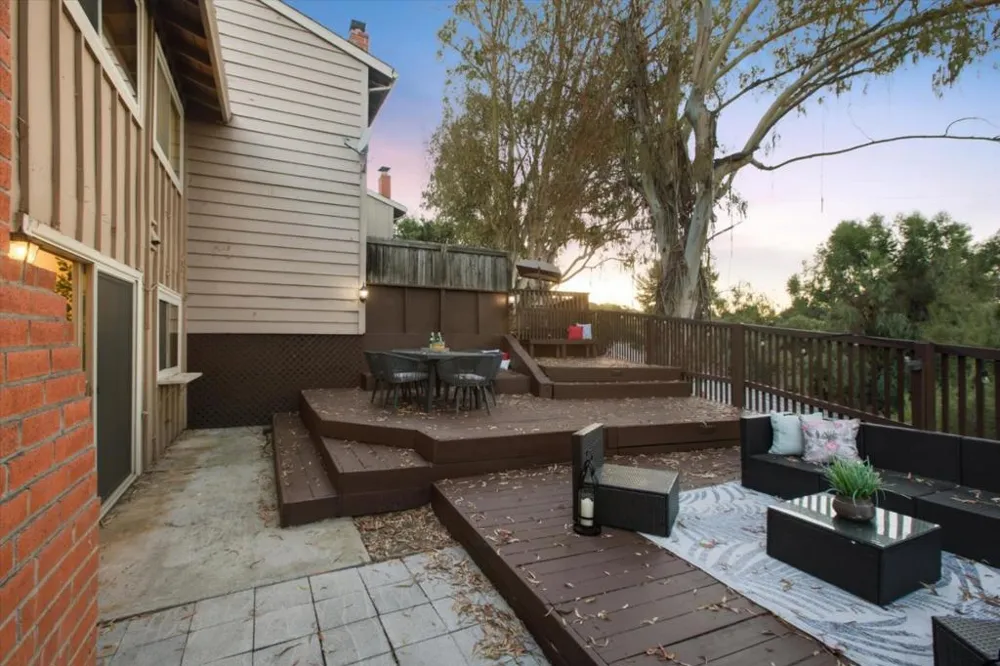 22963 Longdown Road Cupertino, CA 95014