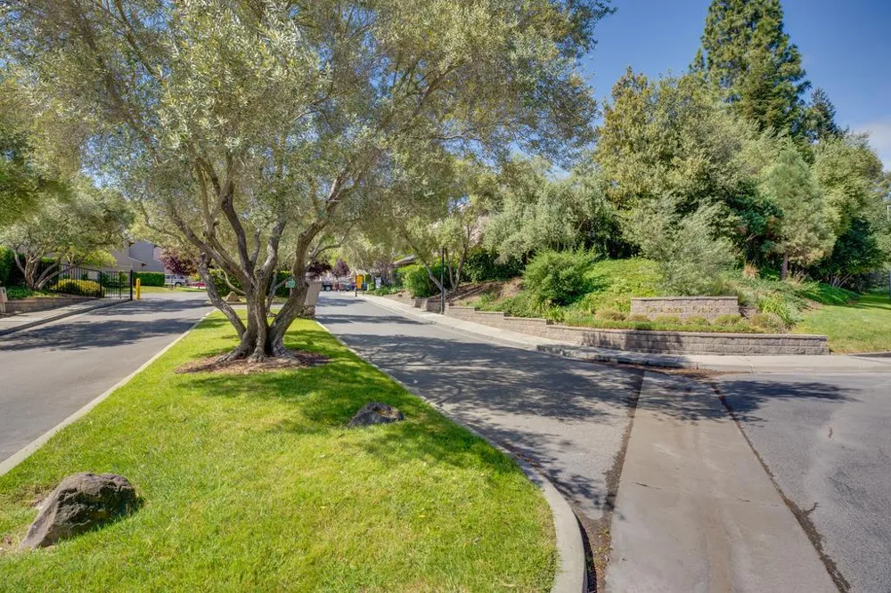 22963 Longdown Road Cupertino, CA 95014