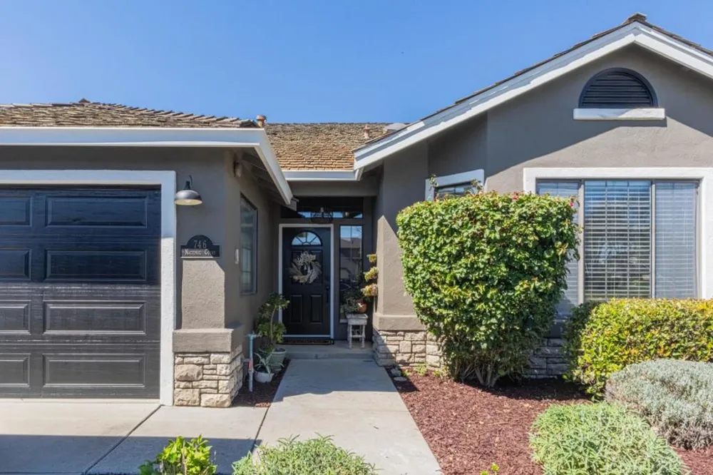 746 Nacional Court Salinas, CA 93901