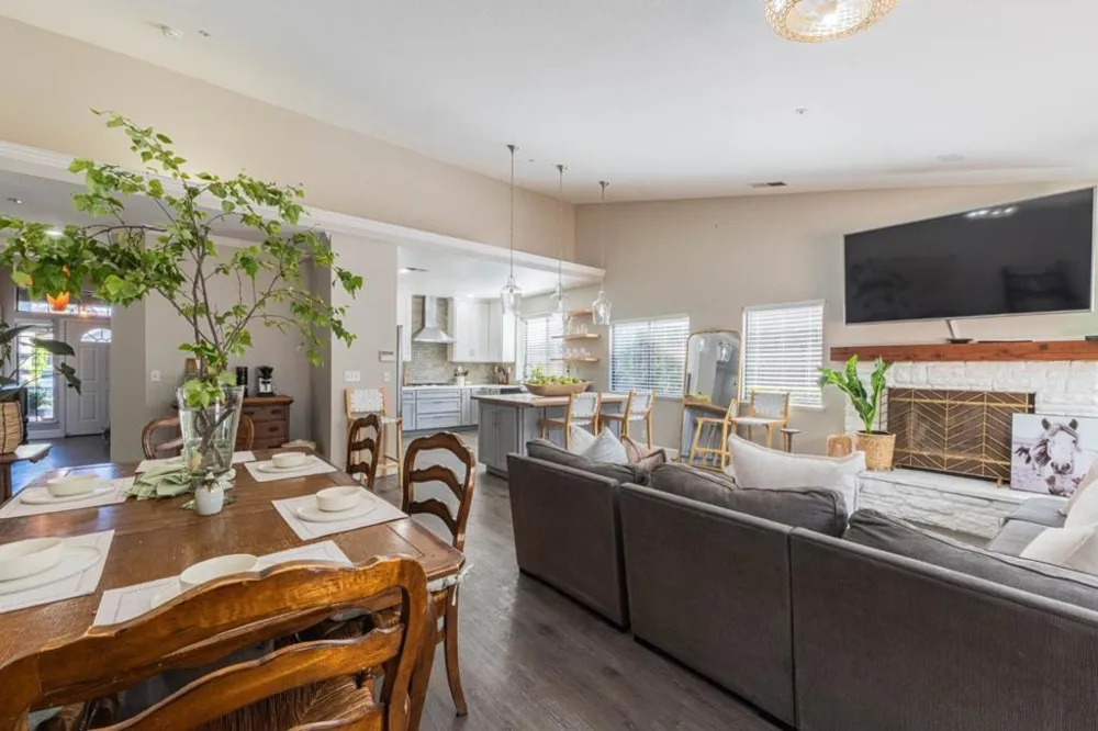 746 Nacional Court Salinas, CA 93901