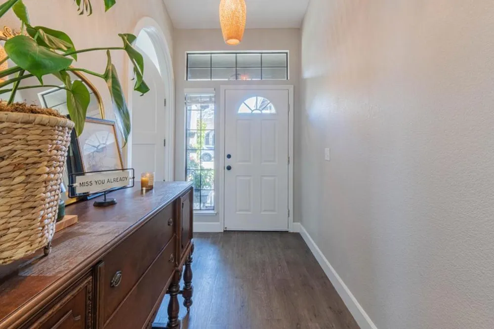 746 Nacional Court Salinas, CA 93901