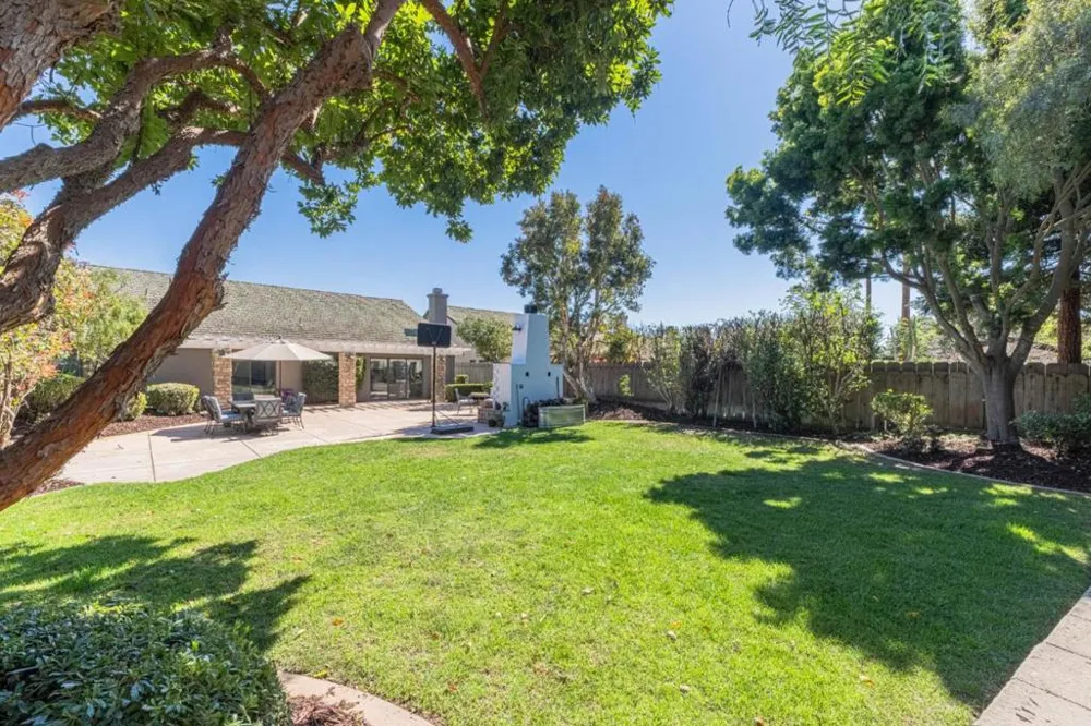 746 Nacional Court Salinas, CA 93901