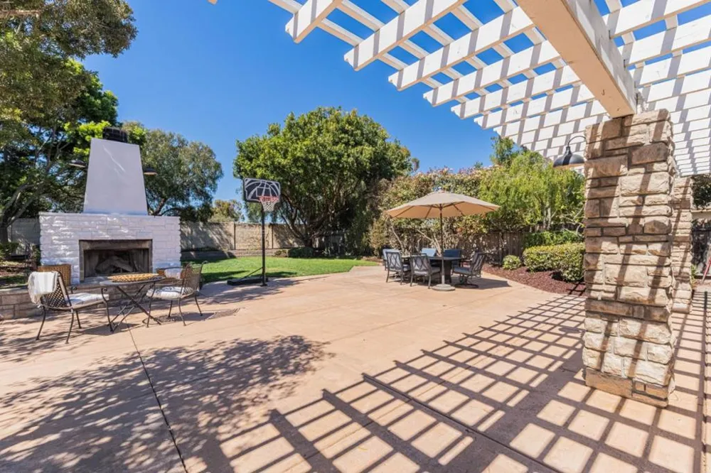 746 Nacional Court Salinas, CA 93901