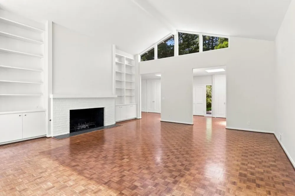 820 Eucalyptus Avenue Hillsborough, CA 94010