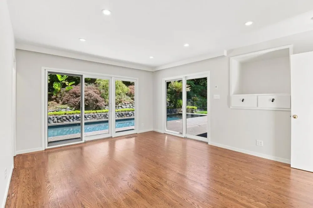 820 Eucalyptus Avenue Hillsborough, CA 94010