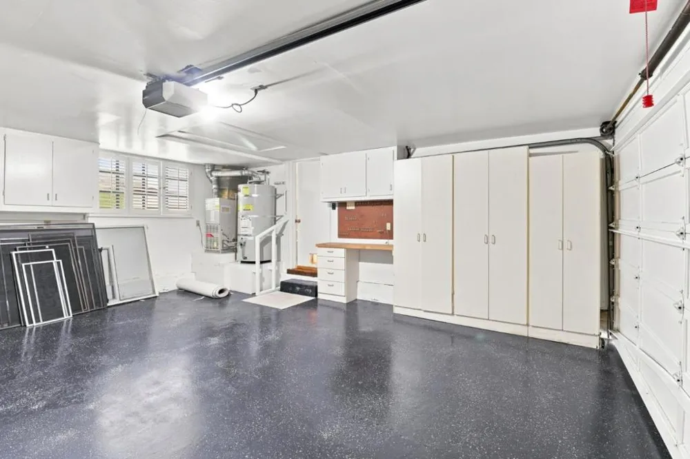 820 Eucalyptus Avenue Hillsborough, CA 94010