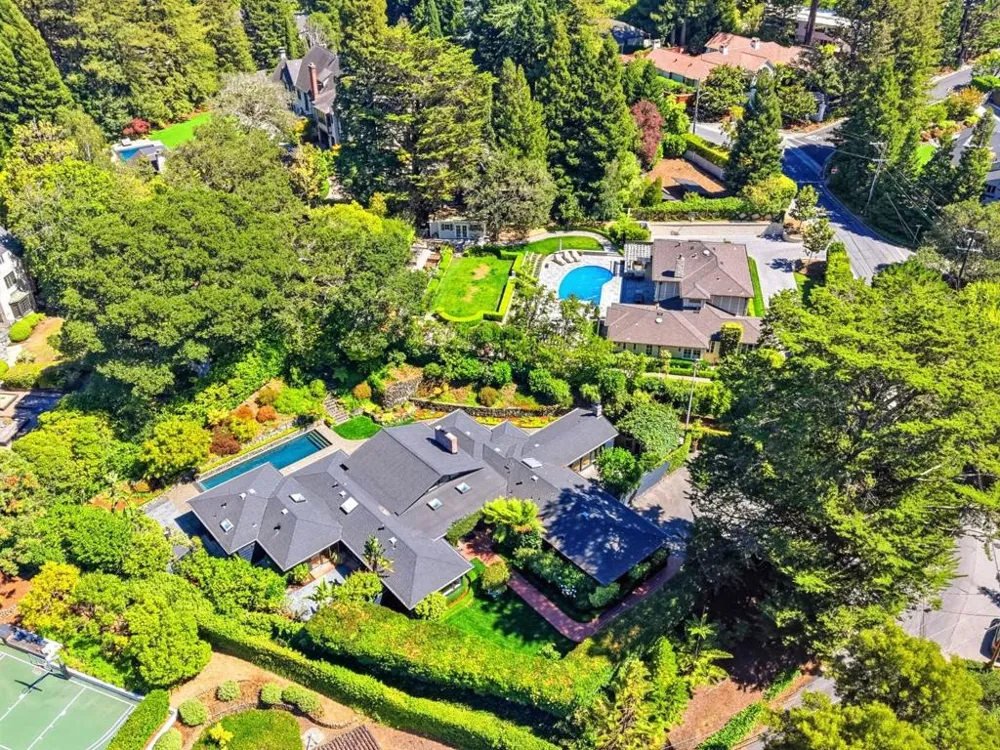 820 Eucalyptus Avenue Hillsborough, CA 94010