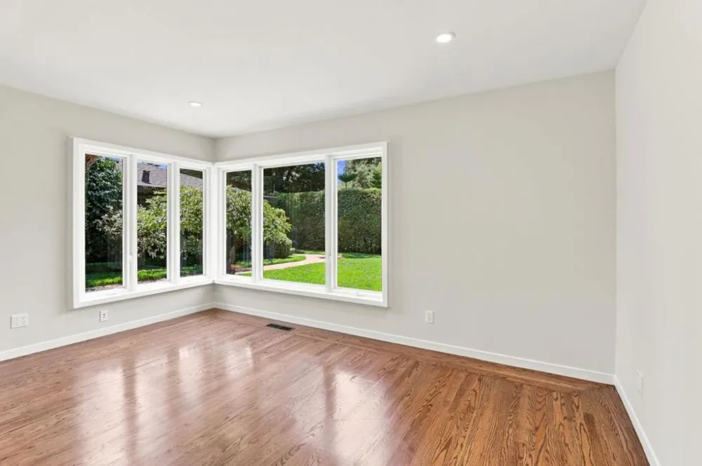 820 Eucalyptus Avenue Hillsborough, CA 94010
