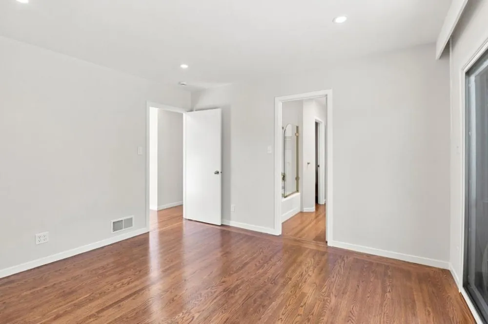 820 Eucalyptus Avenue Hillsborough, CA 94010