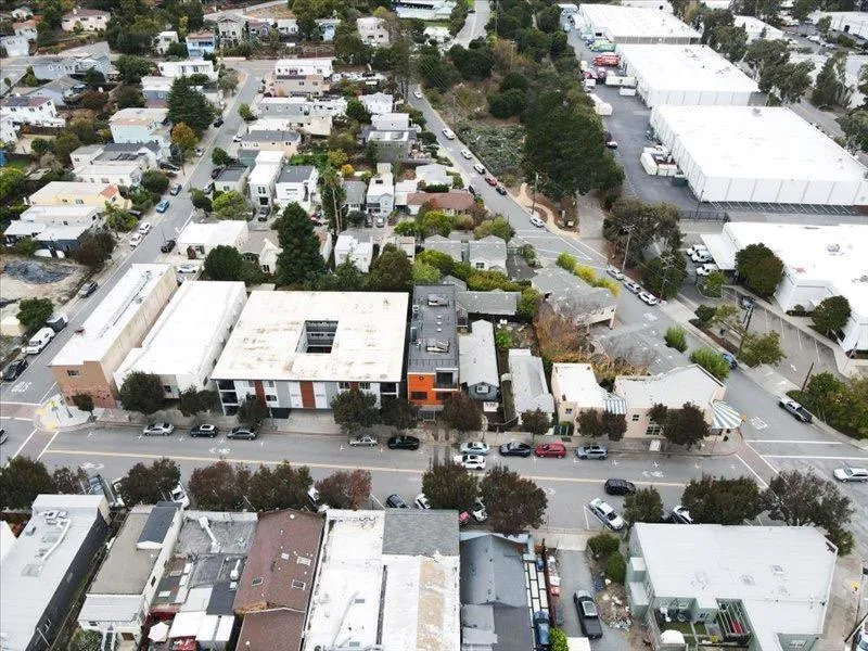 18 Visitacion Avenue Brisbane, CA 94005