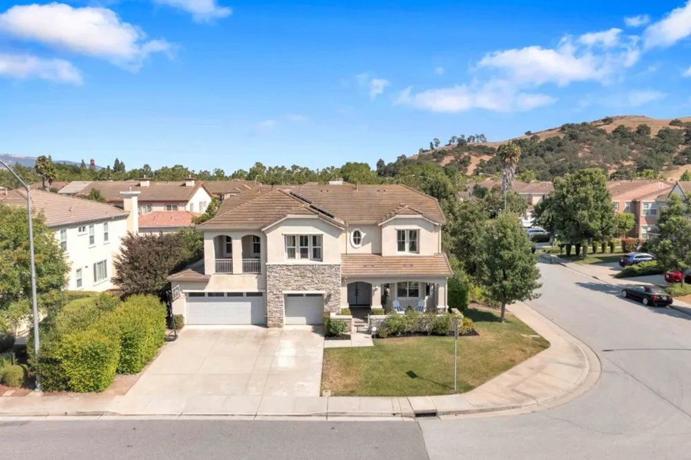 190 Fennel Court Morgan Hill, CA 95037