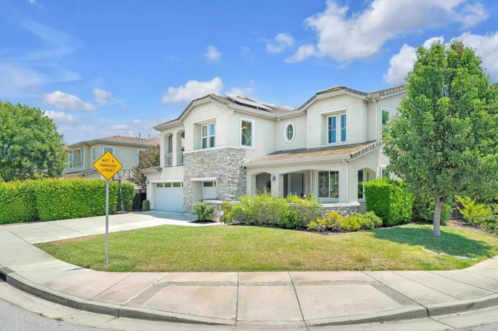 190 Fennel Court Morgan Hill, CA 95037