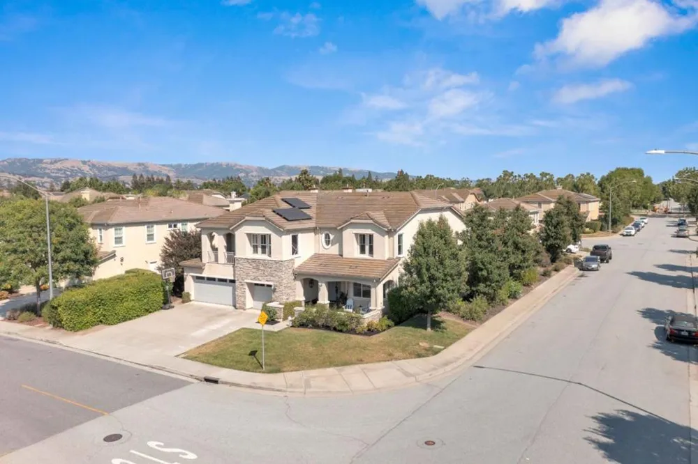 190 Fennel Court Morgan Hill, CA 95037