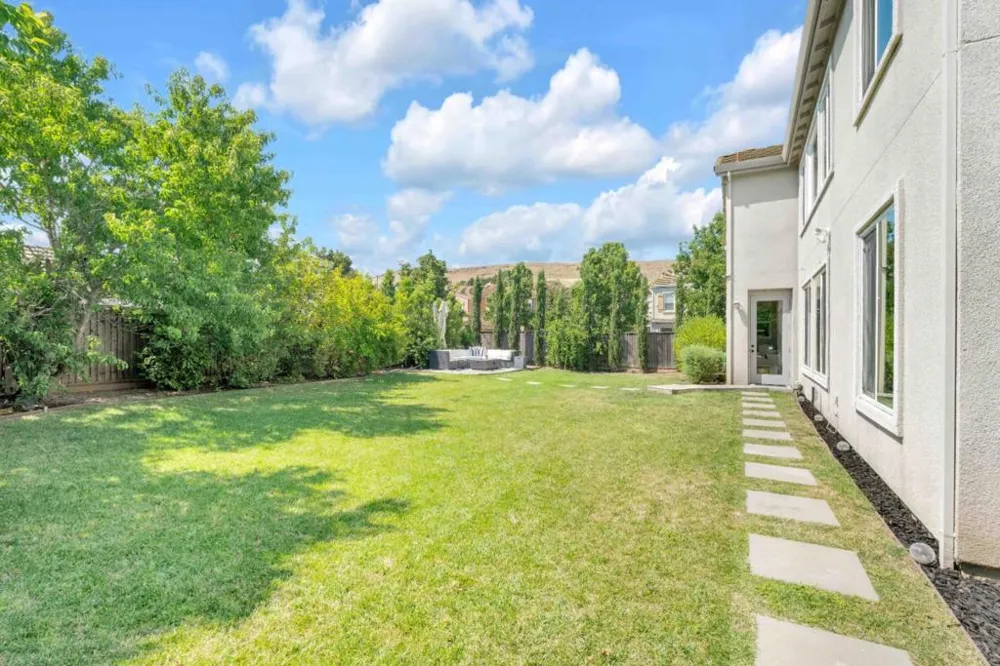 190 Fennel Court Morgan Hill, CA 95037