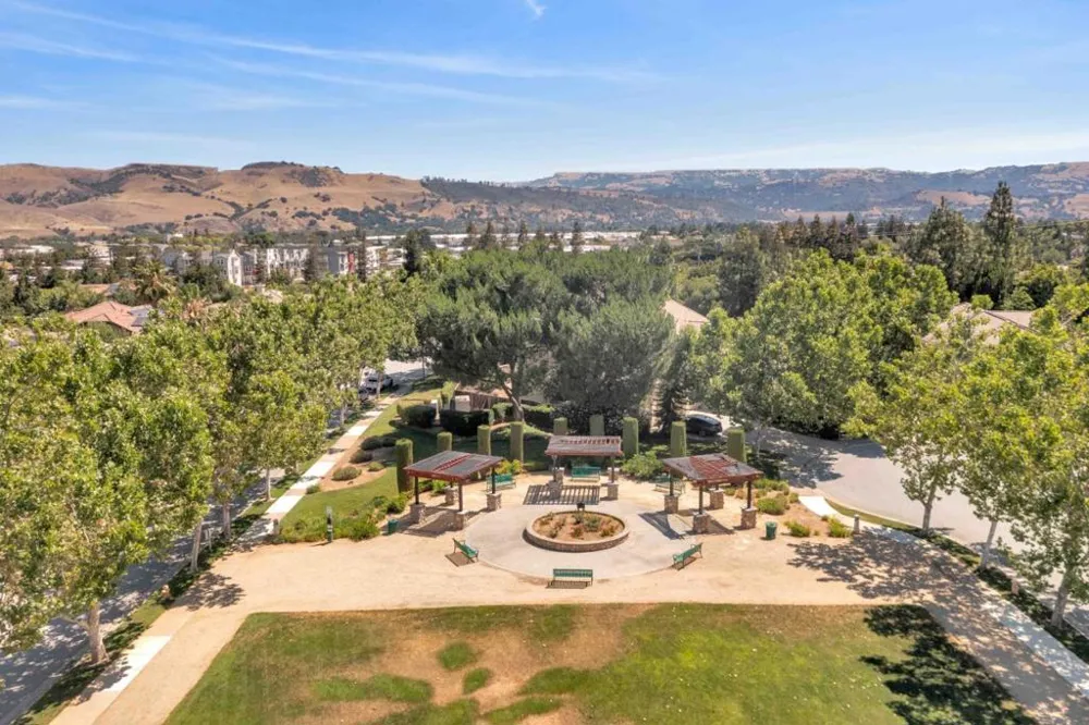 190 Fennel Court Morgan Hill, CA 95037