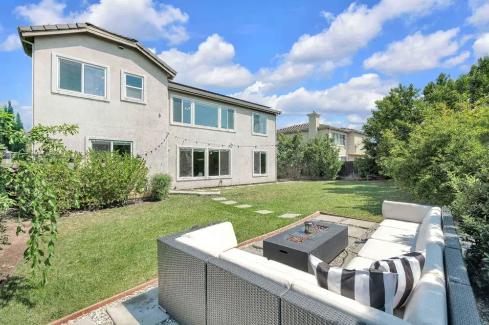 190 Fennel Court Morgan Hill, CA 95037