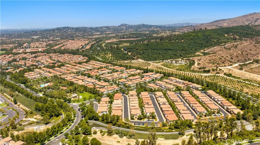 190 Crescent Moon Irvine, CA 92602