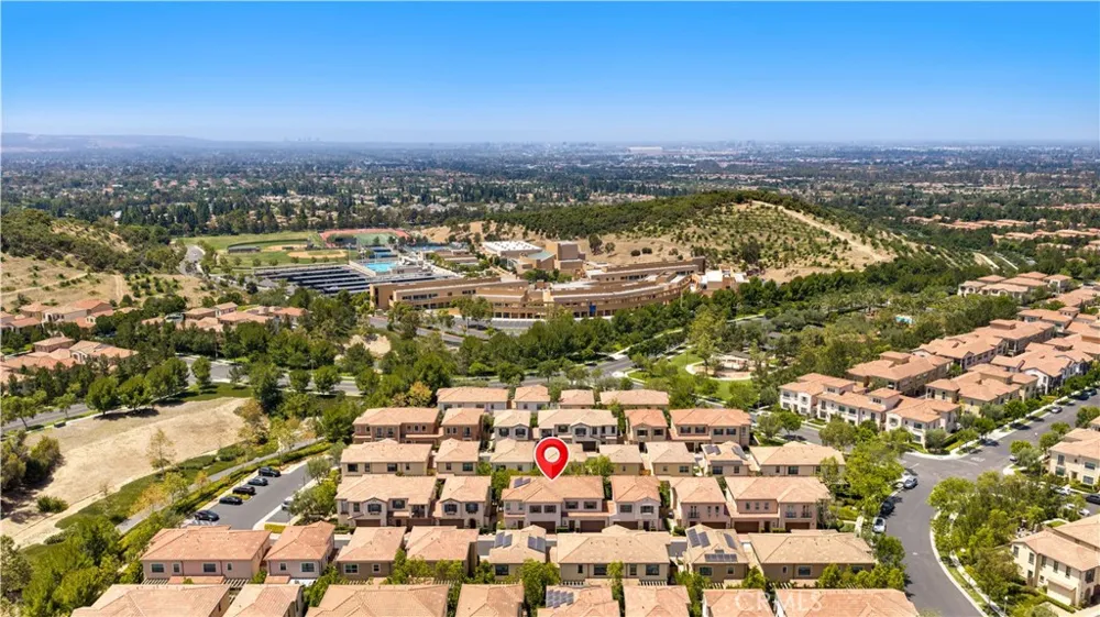 190 Crescent Moon Irvine, CA 92602