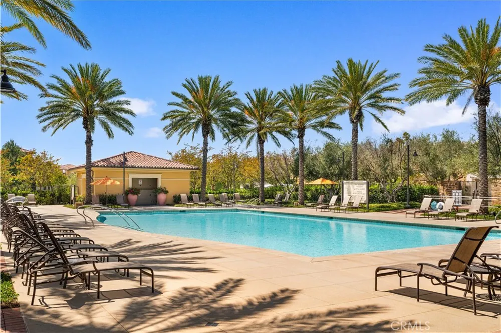 190 Crescent Moon Irvine, CA 92602