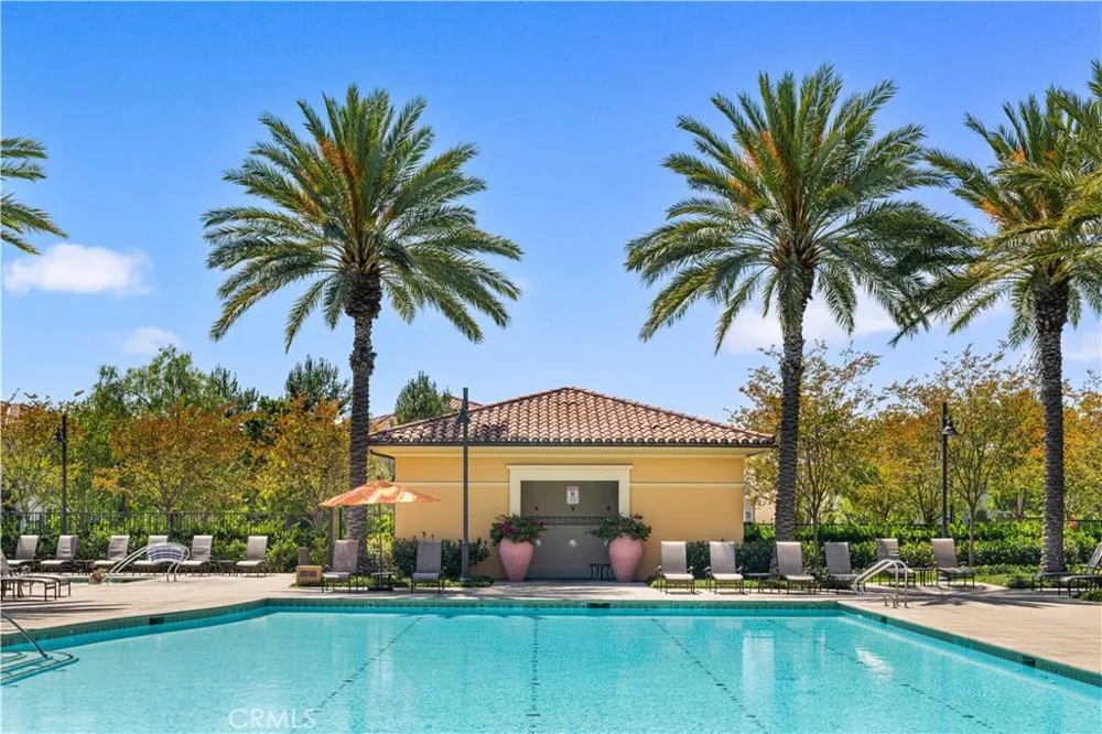 190 Crescent Moon Irvine, CA 92602