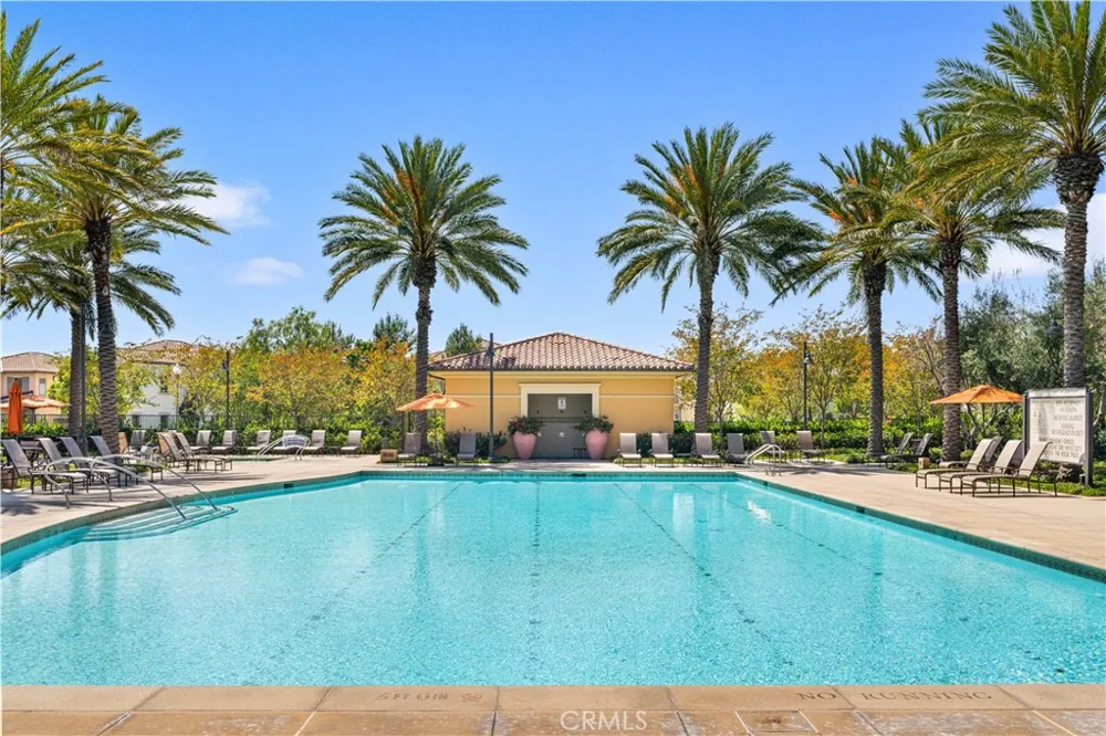190 Crescent Moon Irvine, CA 92602