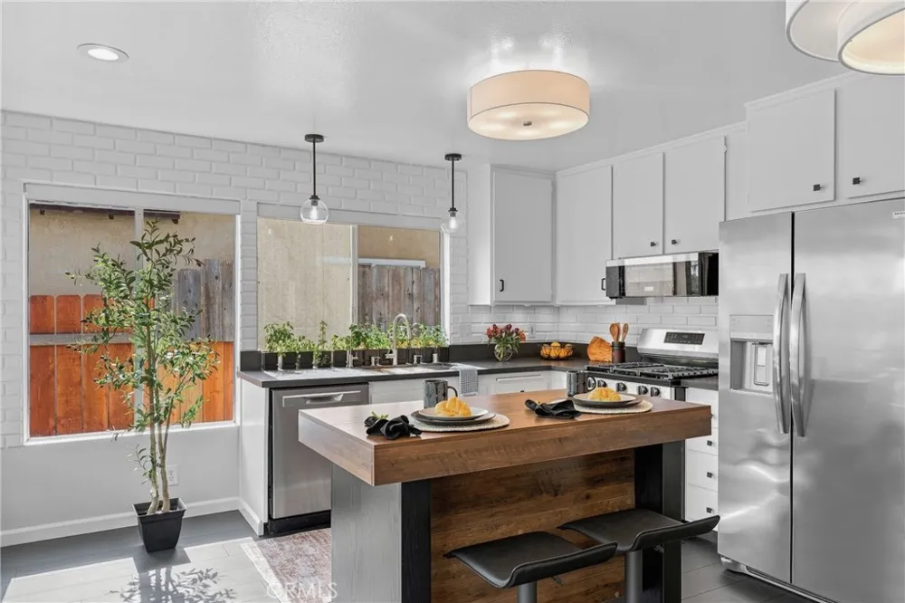 7946 Aqua Mansa Road San Diego, CA 92126