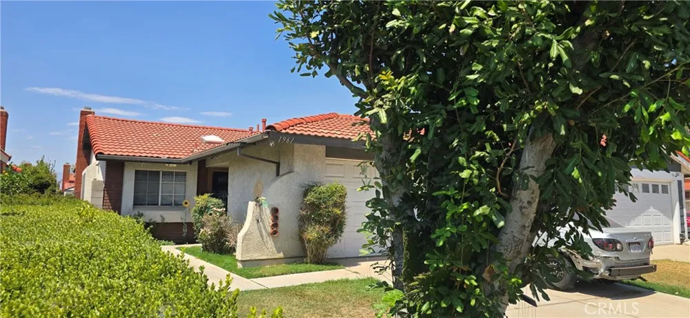 1961 Overland Colton, CA 92324