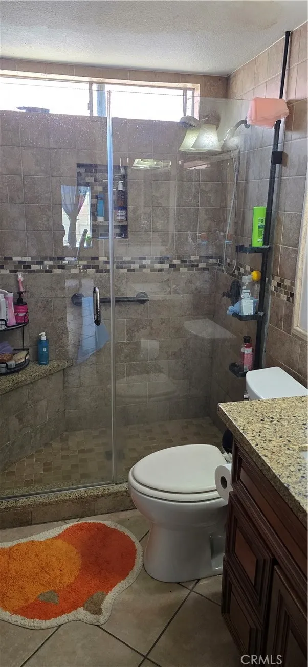 1961 Overland Colton, CA 92324